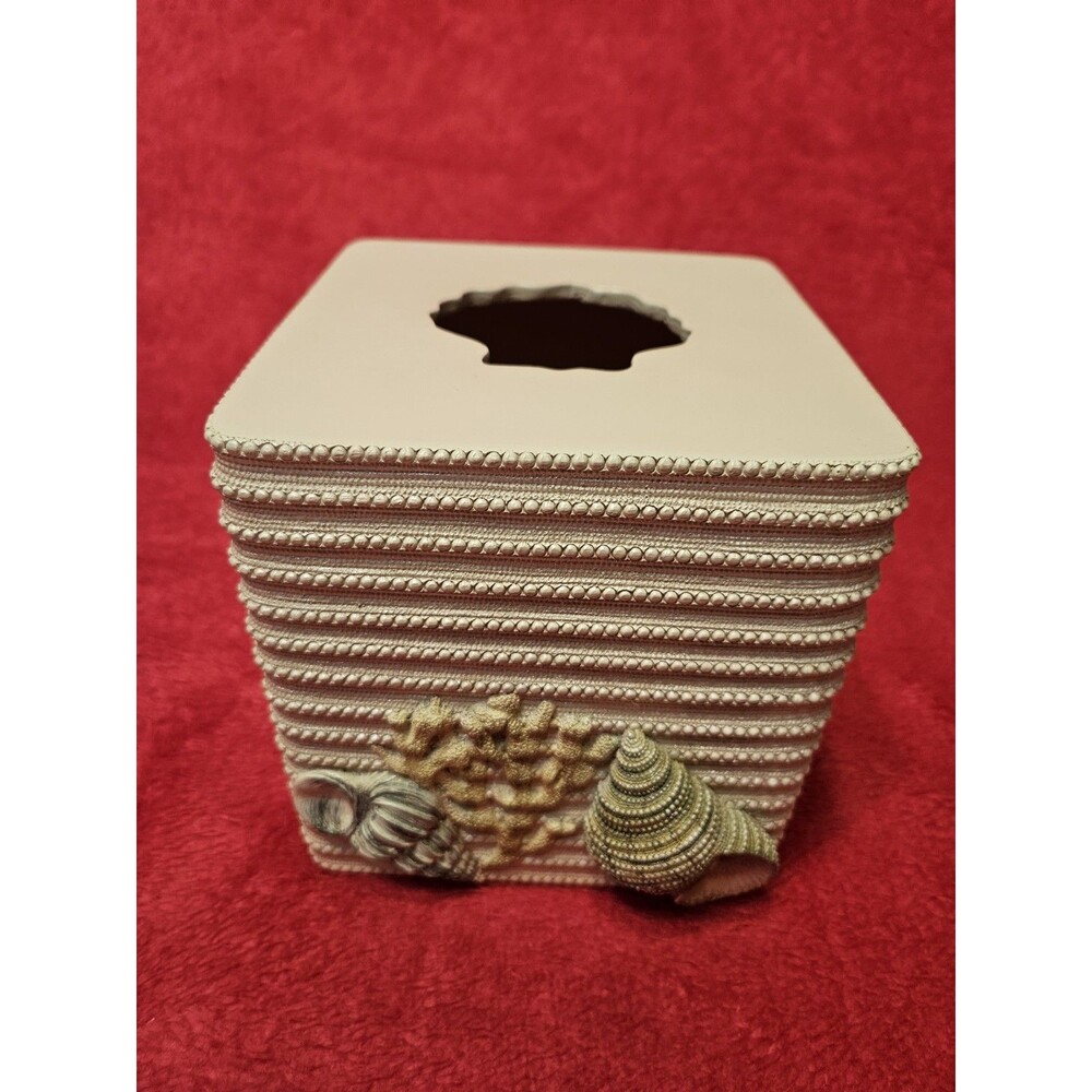 Coastal Collections Resin Shell Tissue Box Holder Cover Beige Excellent Cond